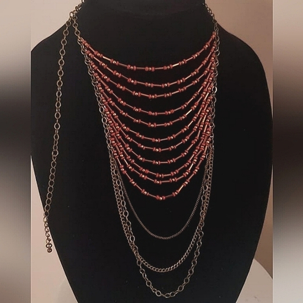Multi Strand vintage Beaded and Gold tone Chain Necklace.🌴